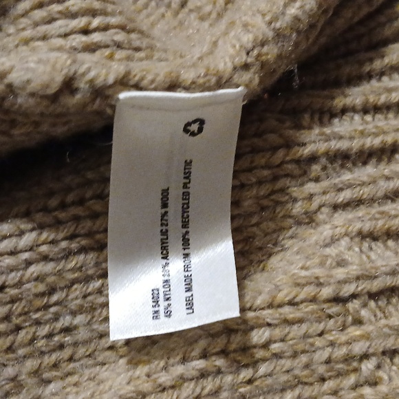 Women's size medium top bundle - Picture 4 of 11